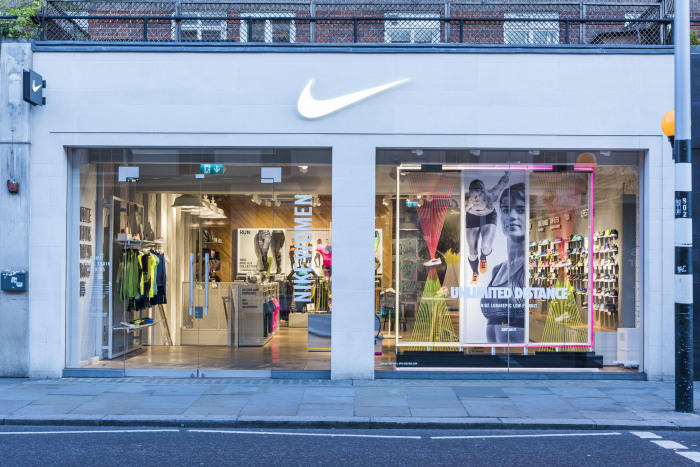 Nike_NKR_12.08.16-01