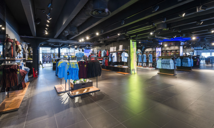 Nike_ManCityStore_05.08.16-12