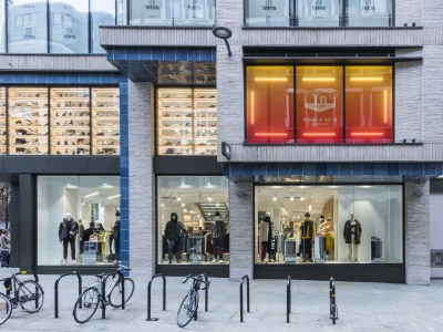 Nike_Tn_20thAn_END_25.11.18-01