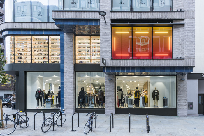 Nike_Tn_20thAn_END_25.11.18-01