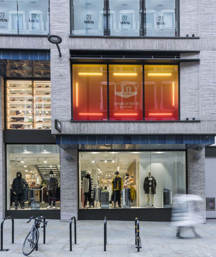 Nike_Tn_20thAn_END_25.11.18-02