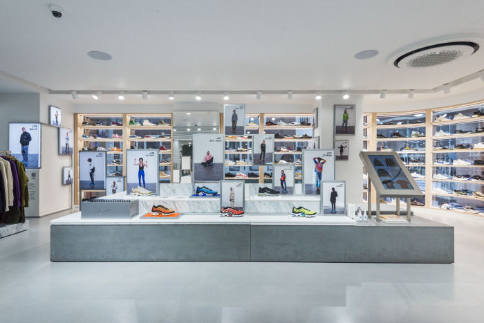 Nike_Tn_20thAn_END_25.11.18-06