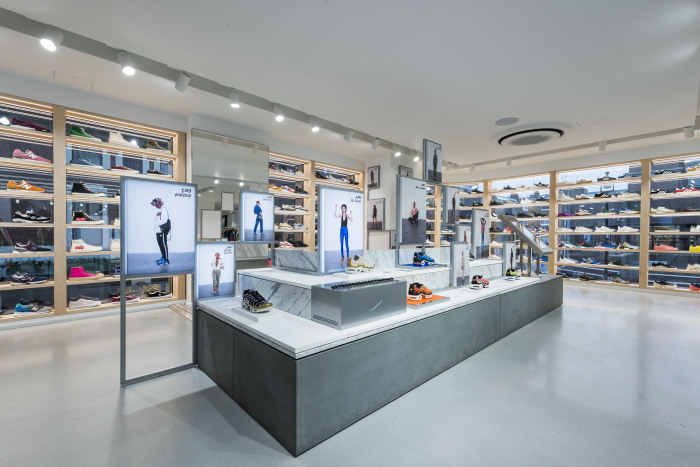 Nike_Tn_20thAn_END_25.11.18-14