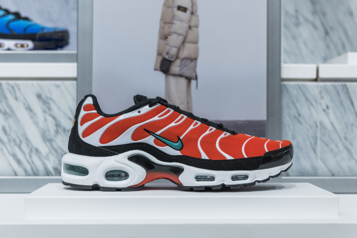 Nike_Tn_20thAn_END_25.11.18-19