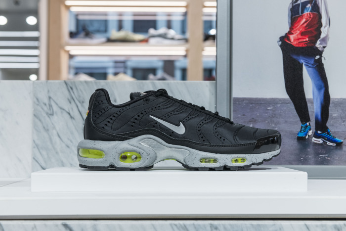 Nike_Tn_20thAn_END_25.11.18-20