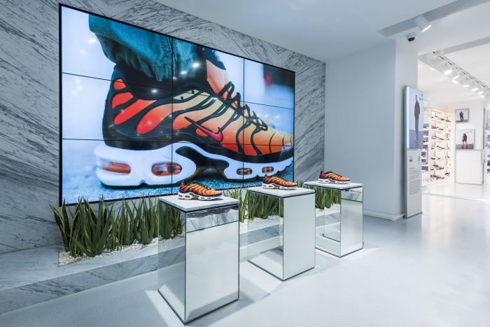 Nike_Tn_20thAn_END_25.11.18-44