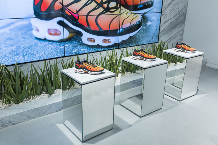 Nike_Tn_20thAn_END_25.11.18-48