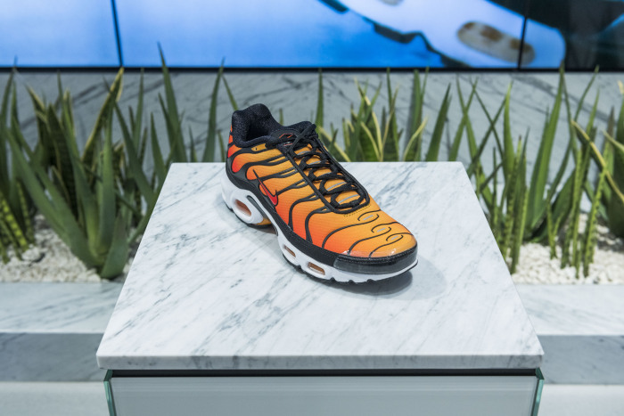 Nike_Tn_20thAn_END_25.11.18-50